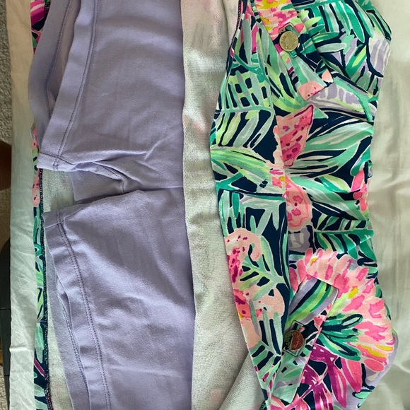 Lilly Pulitzer skort - Picture 2 of 5